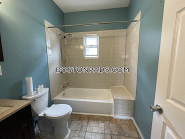 Boston - 4 Beds, 2 Baths