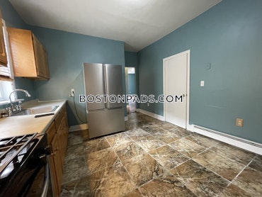 Boston - 4 Beds, 2 Baths