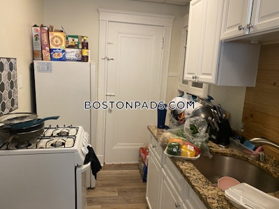 Medford 1 Bed 1 Bath  Medford Square - $1,800 No Fee