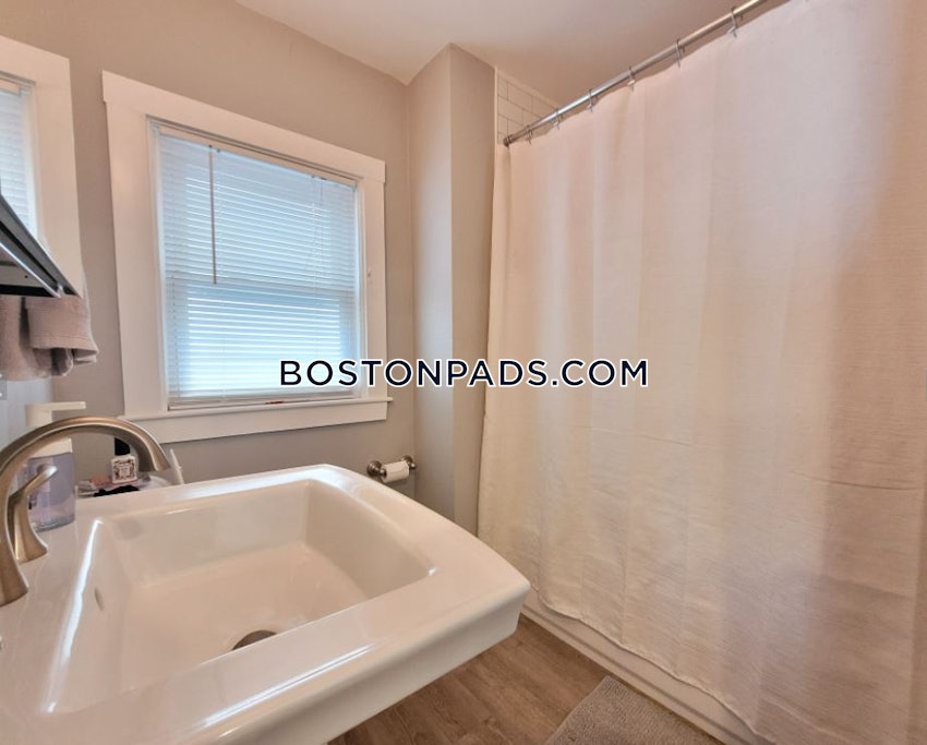 BOSTON - SOUTH BOSTON - ANDREW SQUARE - 4 Beds, 2 Baths - Image 71