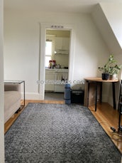 somerville-1-bed-1-bath-davis-square-2500-4553288