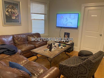 East Boston Recently updated 6 Beds 2 Baths Boston - $7,200 No Fee