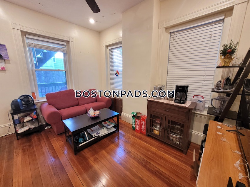 BOSTON - JAMAICA PLAIN - JAMAICA POND/PONDSIDE - 4 Beds, 3 Baths - Image 8