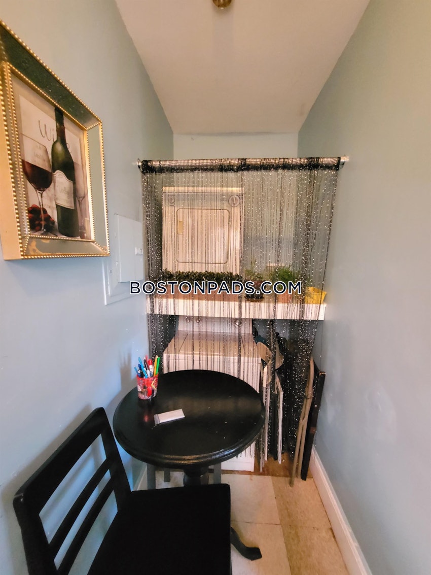 BOSTON - ROXBURY - 3 Beds, 1 Bath - Image 8