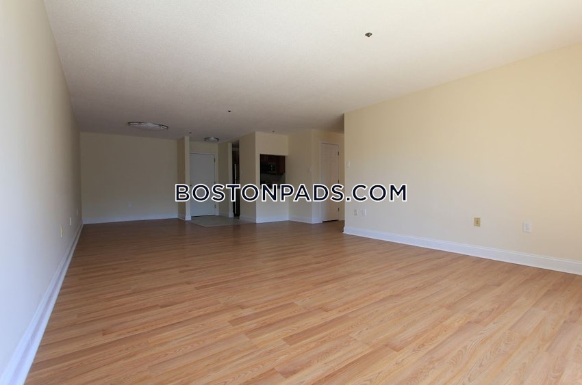 BROOKLINE- LONGWOOD AREA - 2 Beds, 2 Baths - Image 4