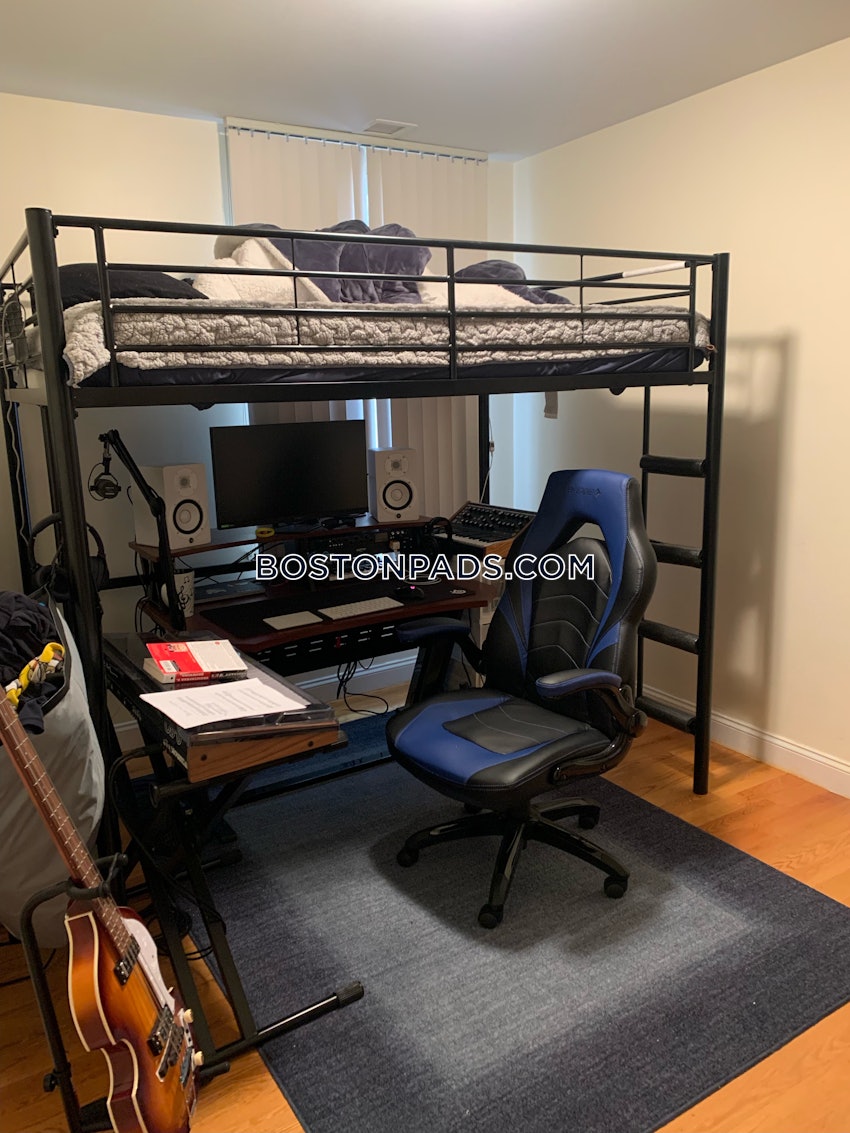 BOSTON - NORTHEASTERN/SYMPHONY - 3 Beds, 1 Bath - Image 9