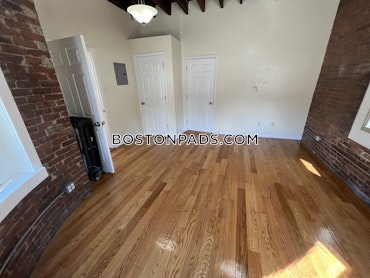 Boston - 2 Beds, 1 Baths