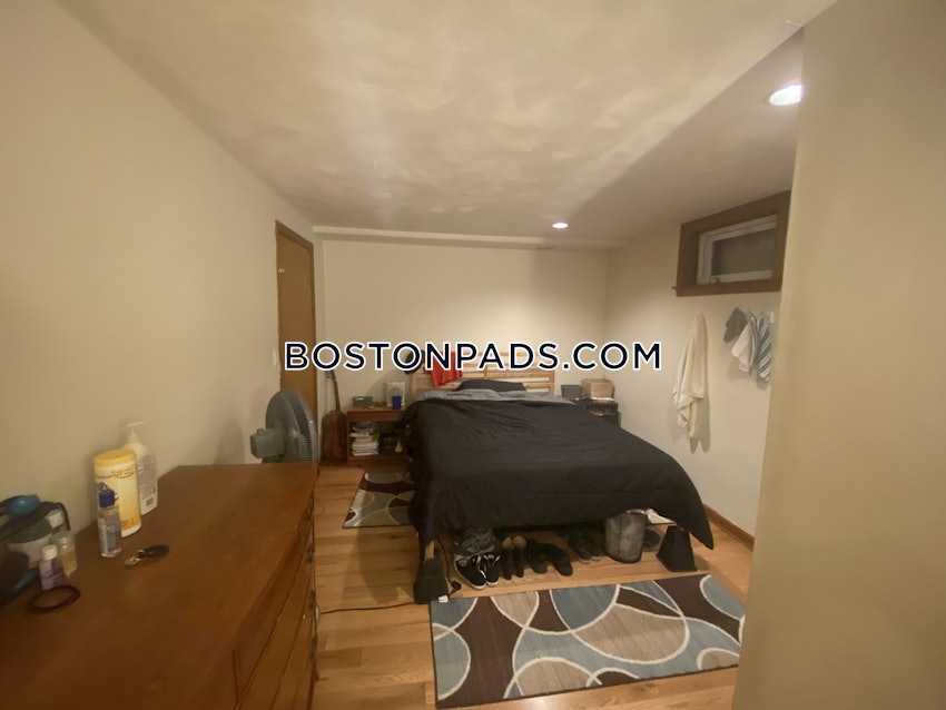 BOSTON - ALLSTON - 5 Beds, 2.5 Baths - Image 7