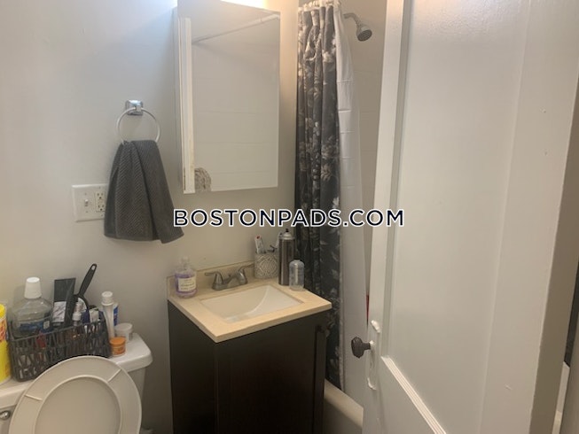 Boston - $2,600+ /mo