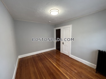 Boston - 4 Beds, 2 Baths