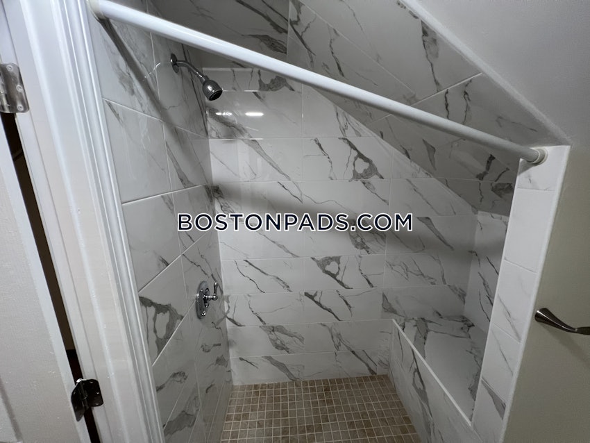 BOSTON - BRIGHTON - OAK SQUARE - 4 Beds, 2 Baths - Image 4