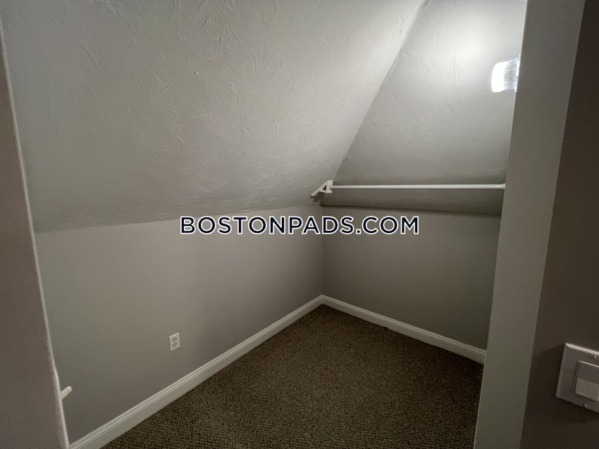 BOSTON - BRIGHTON - OAK SQUARE - 4 Beds, 2 Baths - Image 3