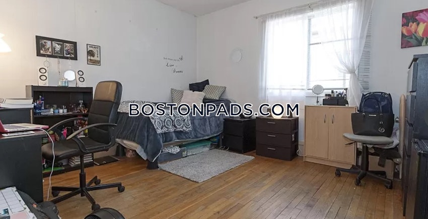 BOSTON - BRIGHTON- WASHINGTON ST./ ALLSTON ST. - 5 Beds, 2 Baths - Image 4