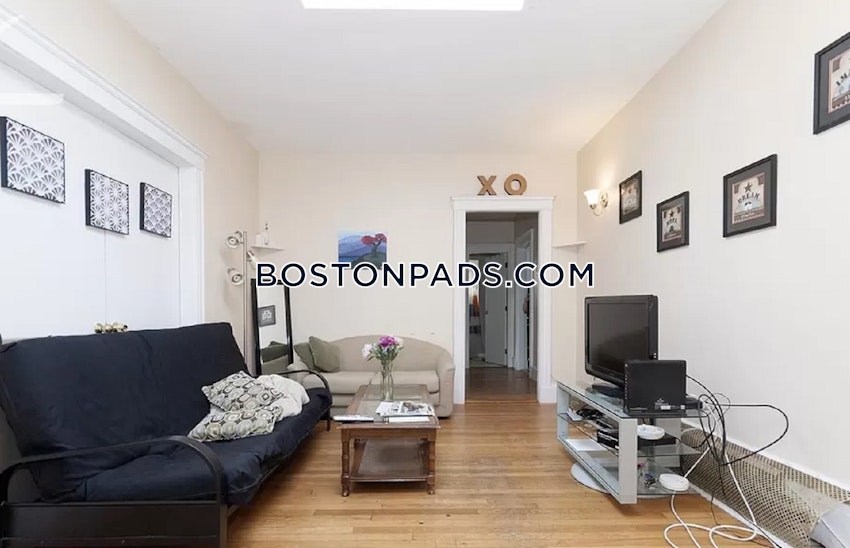 BOSTON - BRIGHTON- WASHINGTON ST./ ALLSTON ST. - 5 Beds, 2 Baths - Image 1