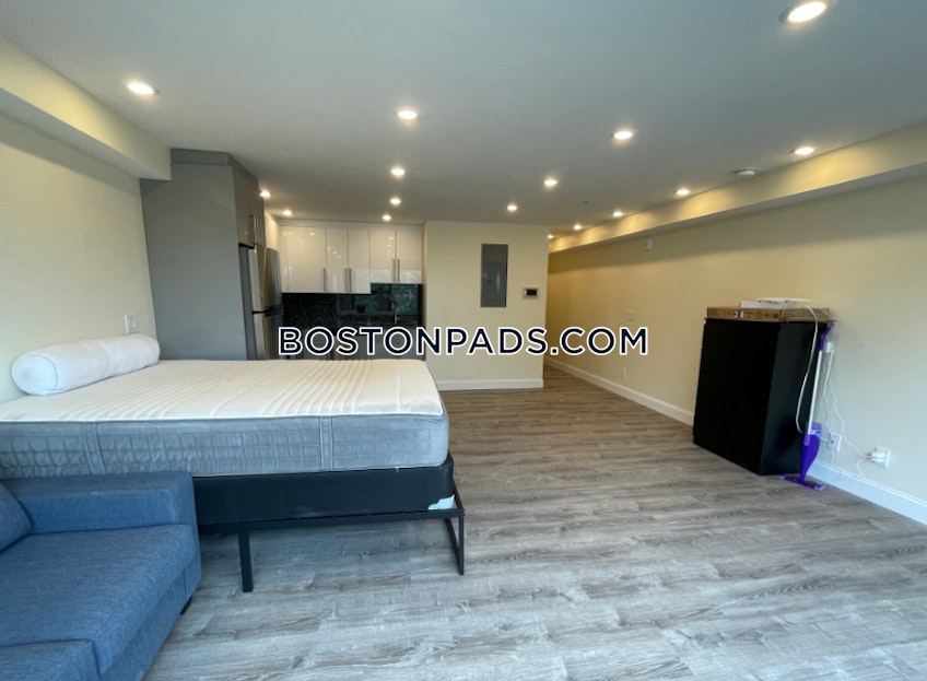 Boston - $3,100+ /month