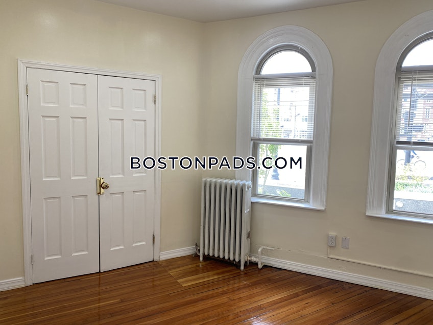 Boston - $4,000+ /month