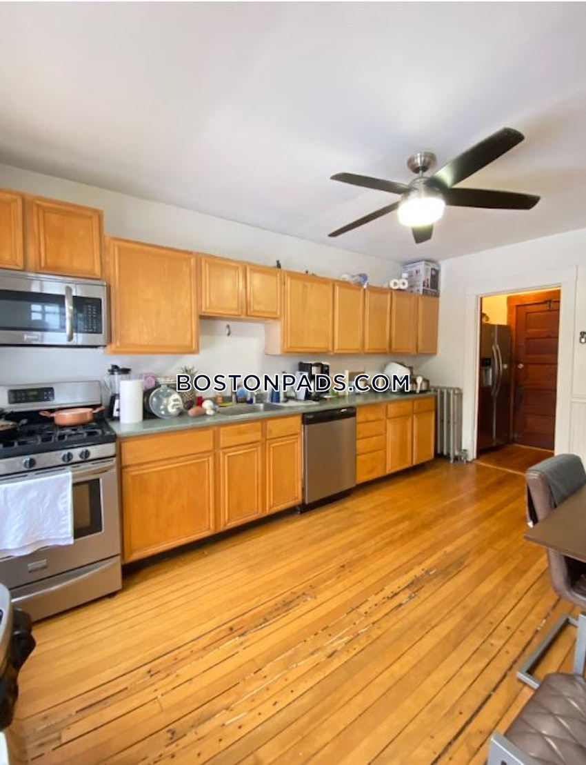 CAMBRIDGE - PORTER SQUARE - 3 Beds, 2 Baths - Image 3