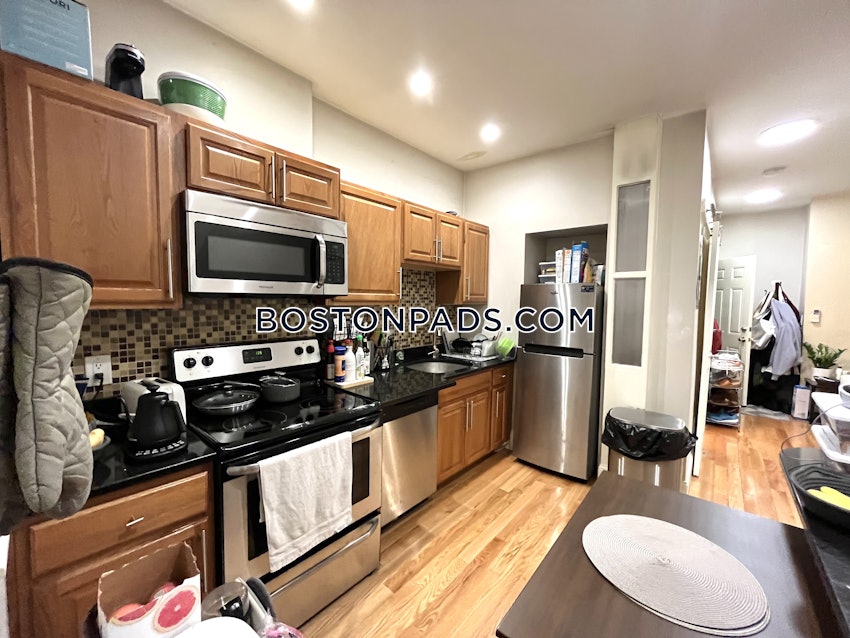 BOSTON - BEACON HILL - 1 Bed, 1 Bath - Image 2