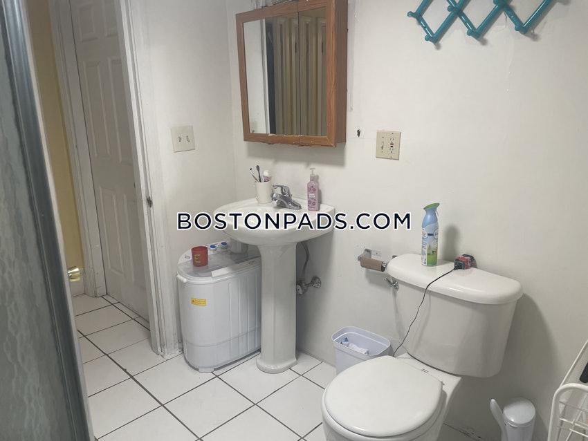 BOSTON - MISSION HILL - 3 Beds, 2 Baths - Image 37