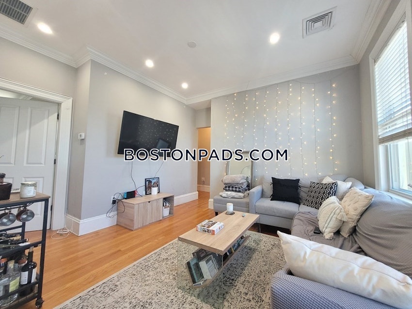 BOSTON - SOUTH BOSTON - ANDREW SQUARE - 4 Beds, 1 Bath - Image 13