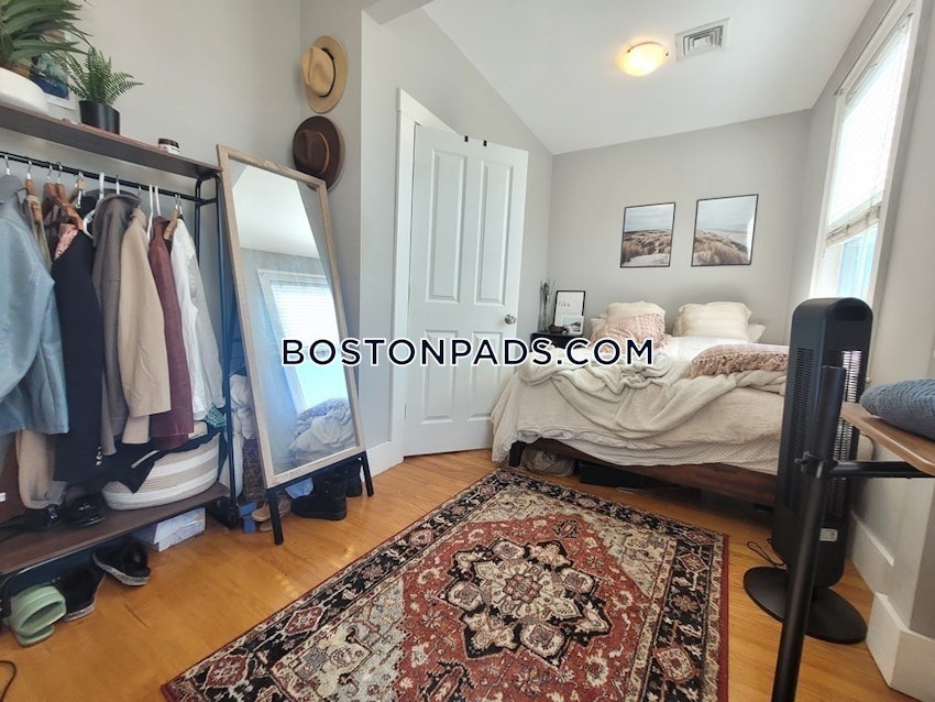 BOSTON - SOUTH BOSTON - ANDREW SQUARE - 4 Beds, 1 Bath - Image 9