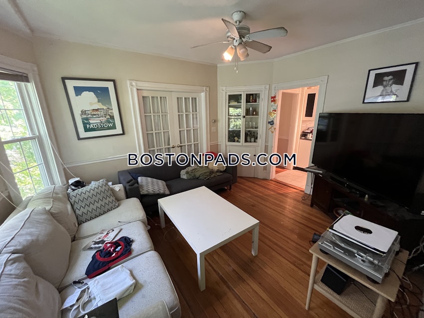 BOSTON - LOWER ALLSTON - 5 Beds, 1.5 Baths - Image 4