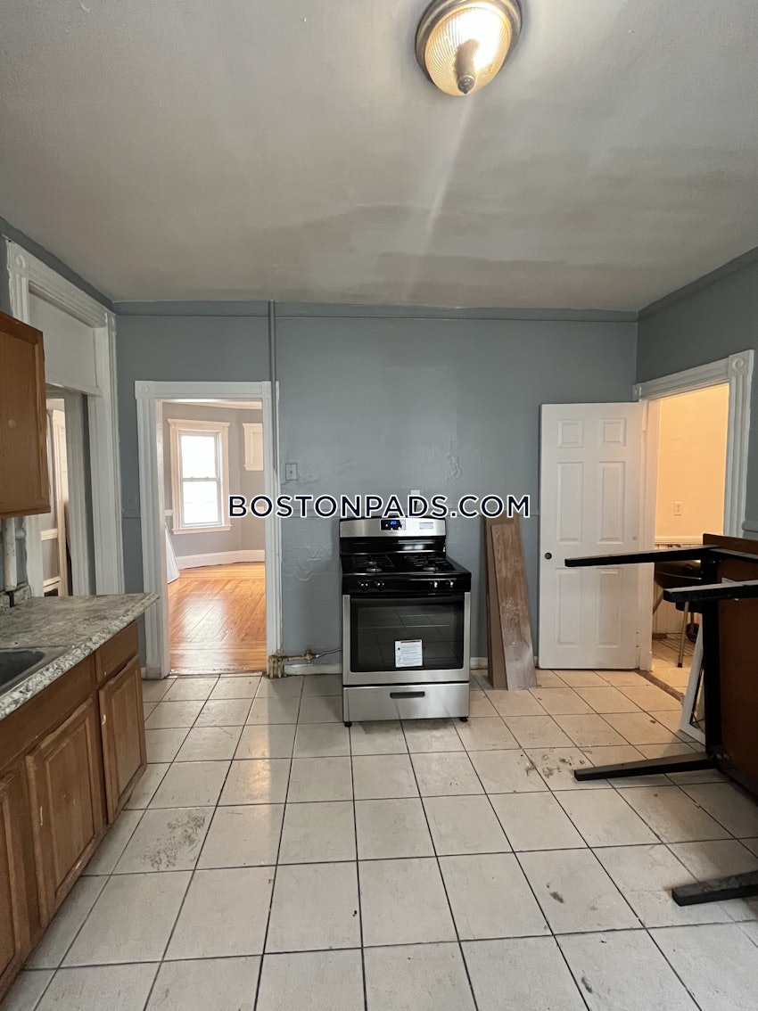 BOSTON - DORCHESTER - FIELDS CORNER - 3 Beds, 1 Bath - Image 12