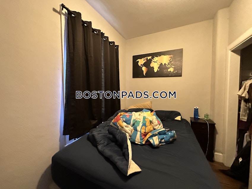 BOSTON - NORTH END - 2 Beds, 1 Bath - Image 8