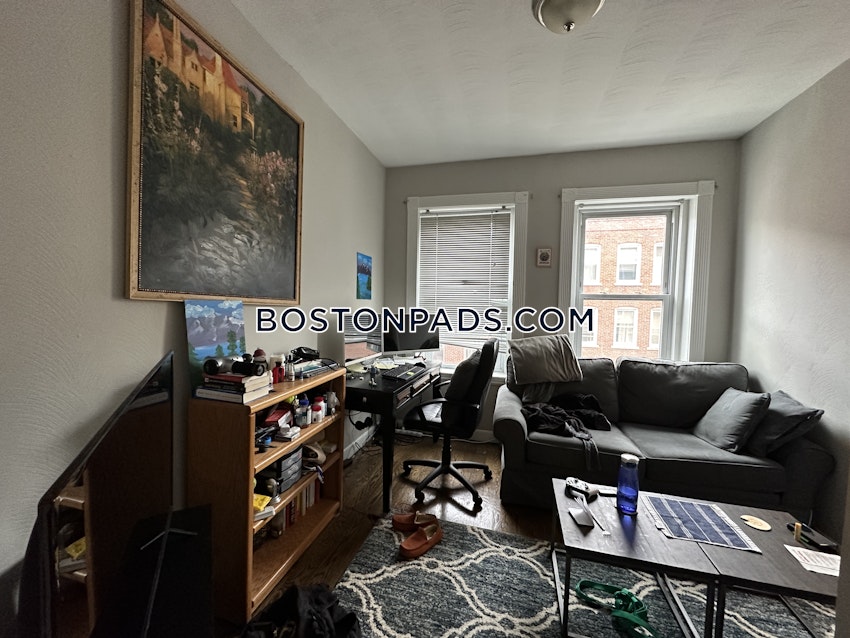 BOSTON - NORTH END - 2 Beds, 1 Bath - Image 1