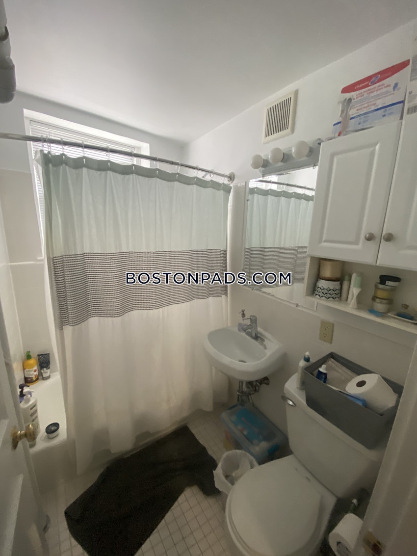 MELROSE - 1 Bed, 1 Bath - Image 7