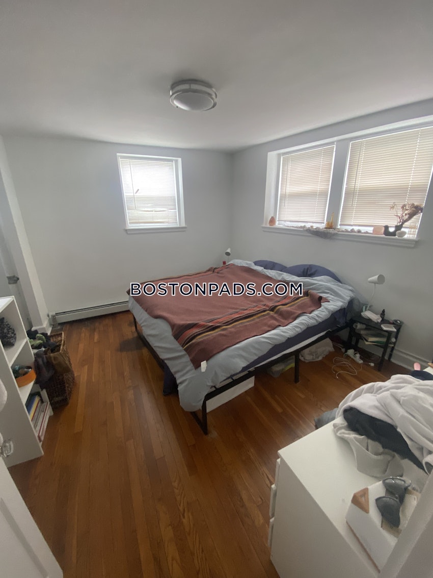 MELROSE - 1 Bed, 1 Bath - Image 5