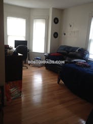 Fort Hill 3 Beds 1 Bath Boston - $4,050 No Fee