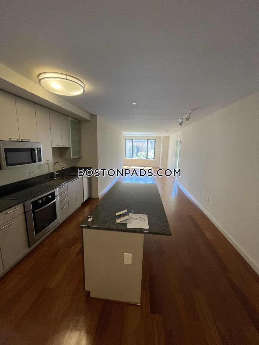 BOSTON - WEST END - 1 Bed, 1 Bath - Image 1