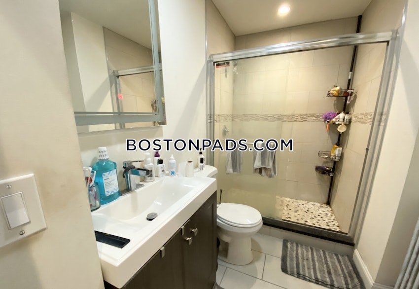 BOSTON - DORCHESTER/SOUTH BOSTON BORDER - 4 Beds, 2 Baths - Image 17