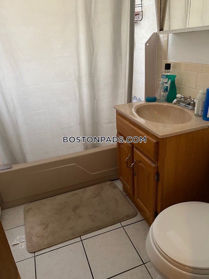 NEWTON - CHESTNUT HILL - 2 Beds, 1 Bath - Image 9