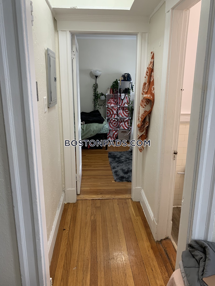 BOSTON - FENWAY/KENMORE - 1 Bed, 1 Bath - Image 2