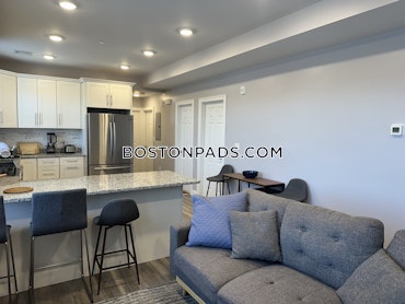 Boston - 4 Beds, 3 Baths