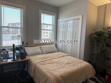 Boston - 4 Beds, 3 Baths