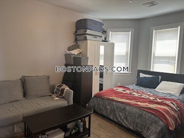 Boston - 4 Beds, 3 Baths