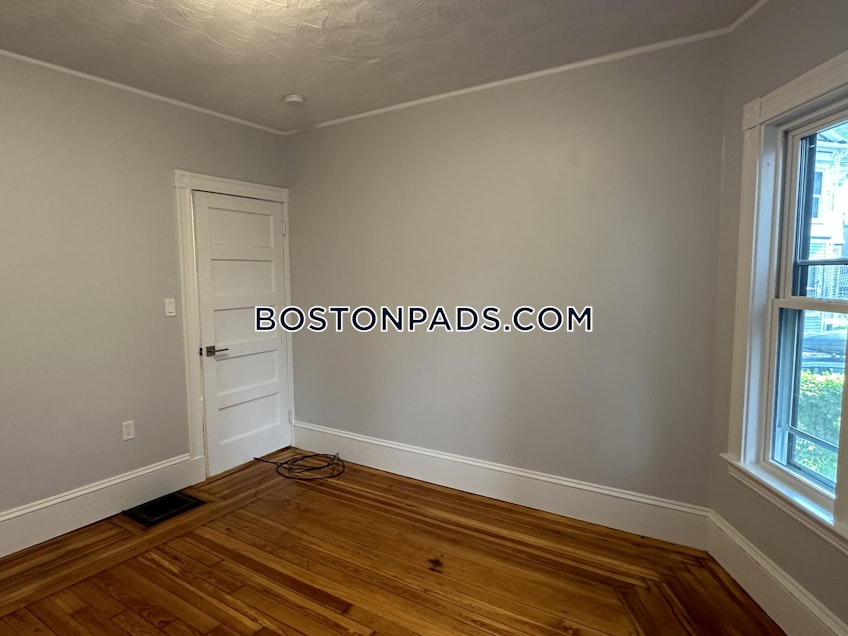 Somerville - $4,600+ /month