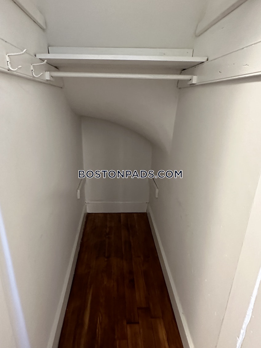 Somerville - $4,600+ /month