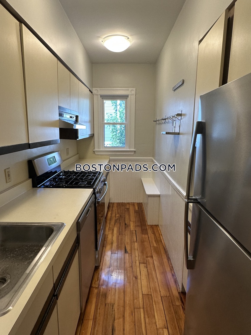 Somerville - $4,600+ /month