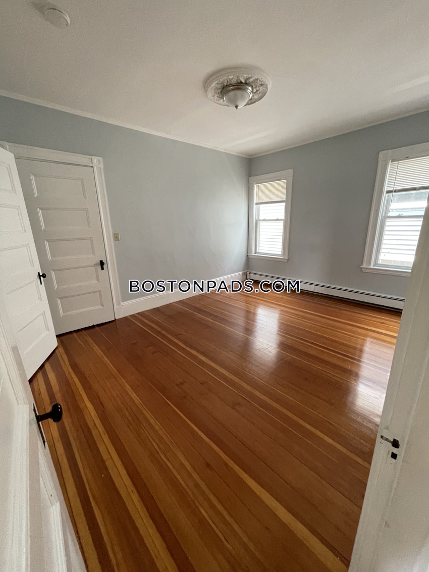 BROOKLINE - CHESTNUT HILL - 3 Beds, 2 Baths - Image 10