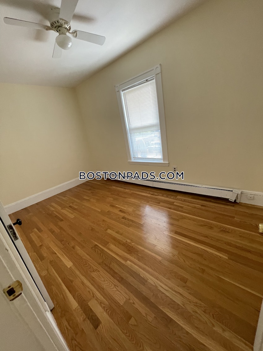 BROOKLINE - CHESTNUT HILL - 3 Beds, 2 Baths - Image 8