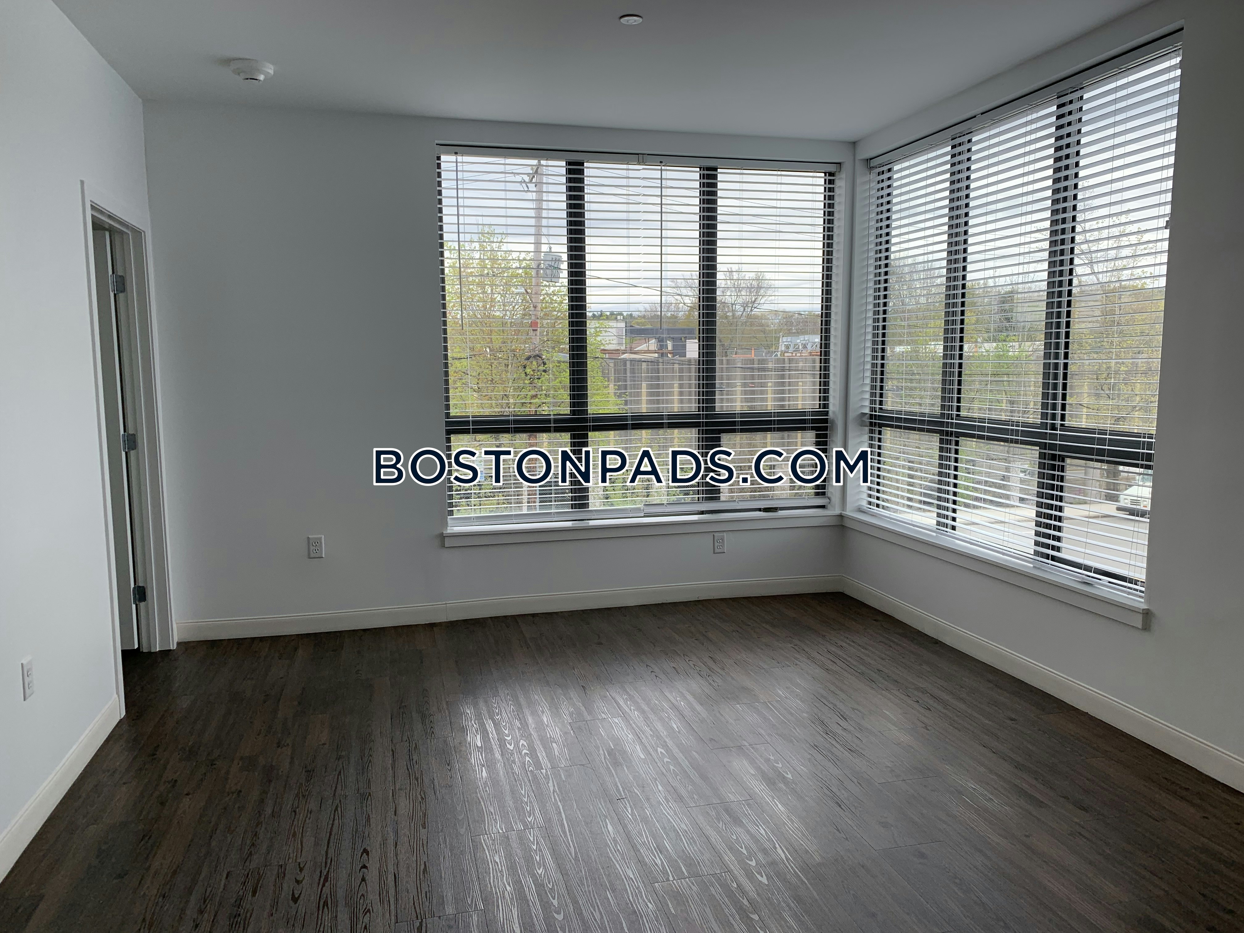 Newton - 2 Beds, 2 Baths