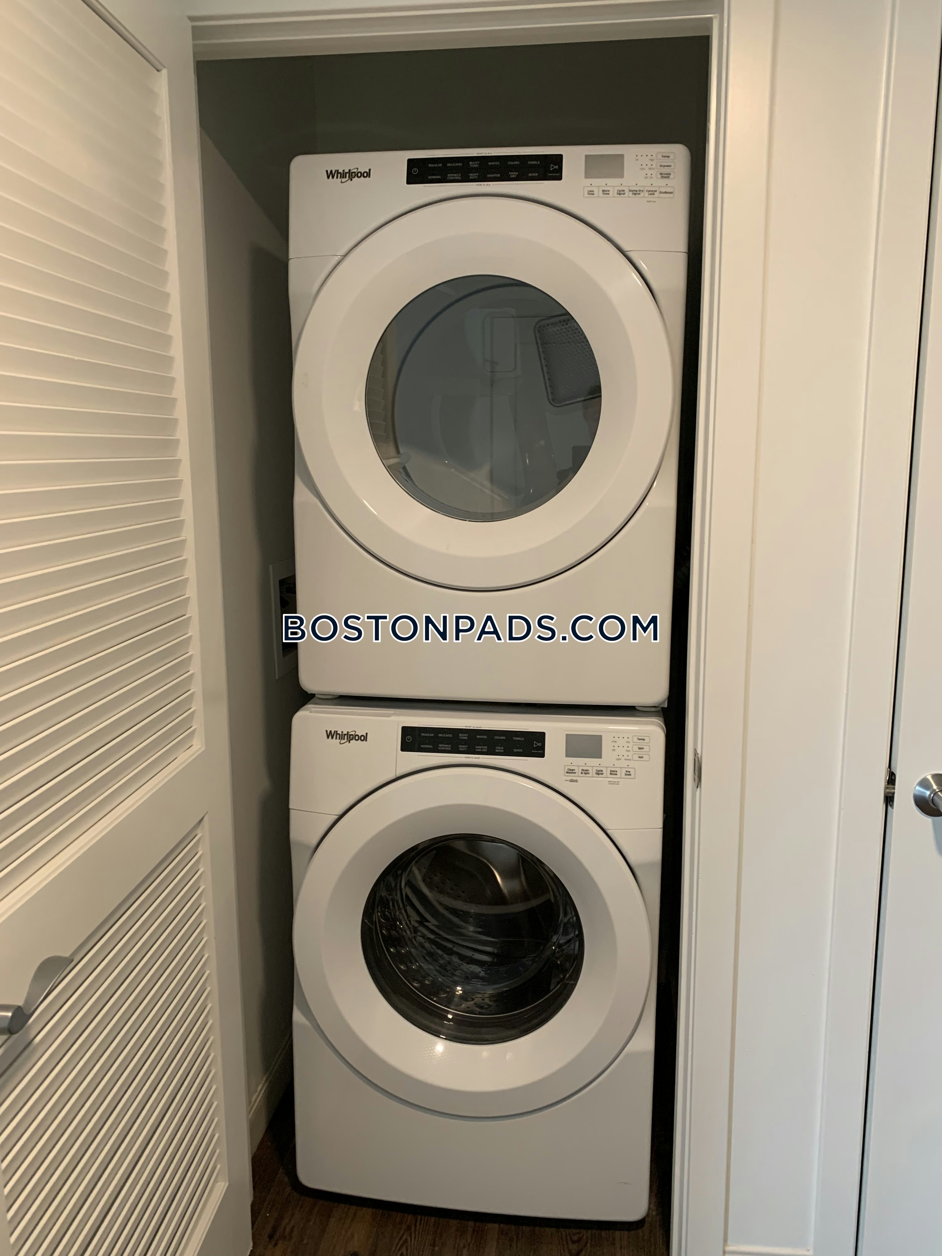 Newton - 2 Beds, 2 Baths