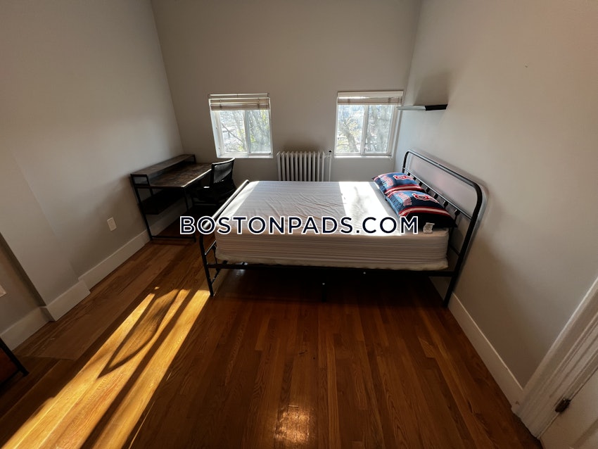 BOSTON - SOUTH BOSTON - THOMAS PARK - 6 Beds, 3 Baths - Image 4