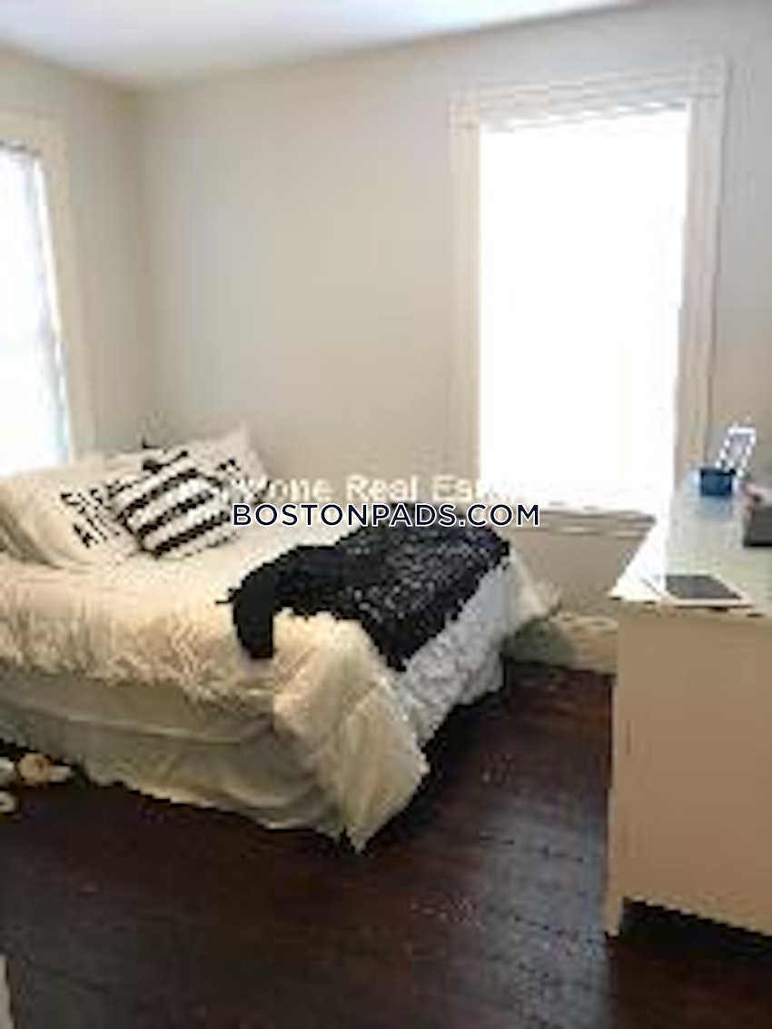 BOSTON - SOUTH BOSTON - ANDREW SQUARE - 3 Beds, 1 Bath - Image 10