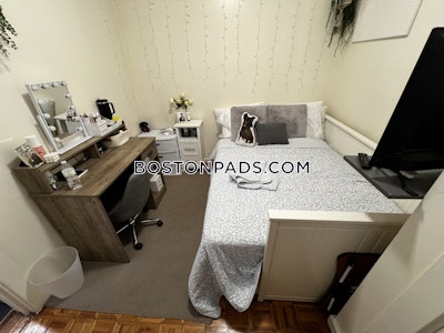 Mission Hill 3 Beds 1 Bath Boston - $5,000 No Fee