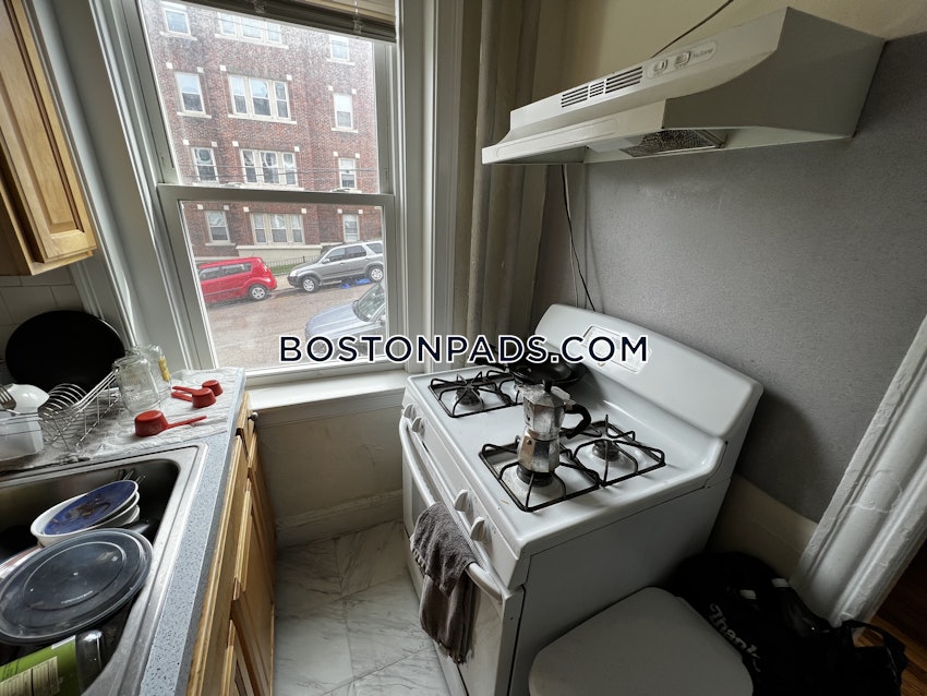 BOSTON - ALLSTON/BRIGHTON BORDER - 2 Beds, 1 Bath - Image 19